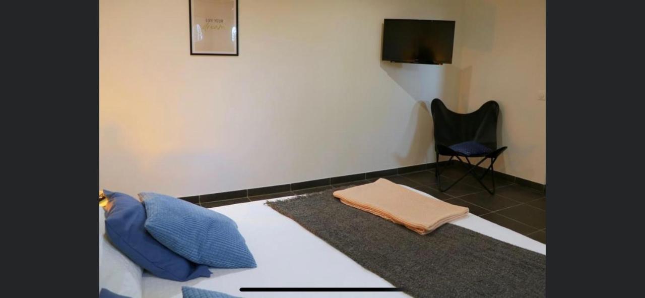 Aux Fines Bulles Gite Et Chambres D Hotes Neuve-Maison Zewnętrze zdjęcie